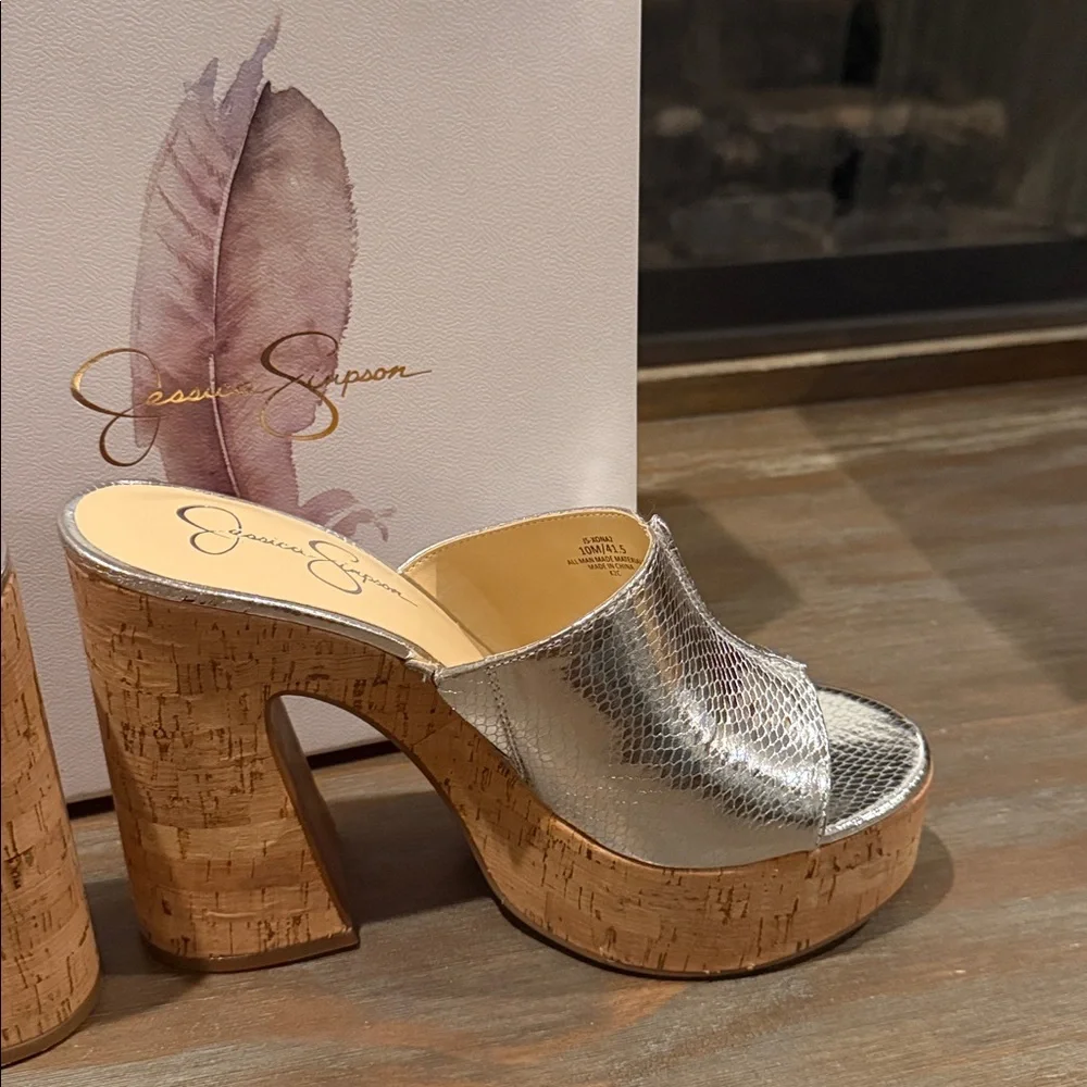 Jessica Simpson Xona Platform Heels Silver Size 10 NIB Retro Glam‎